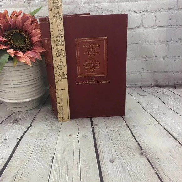 vintage business law principles and cases 1974 - Picture 2 of 9